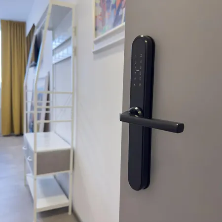 Roch800 - Industrial - Free Parking - Self-checking 3*
